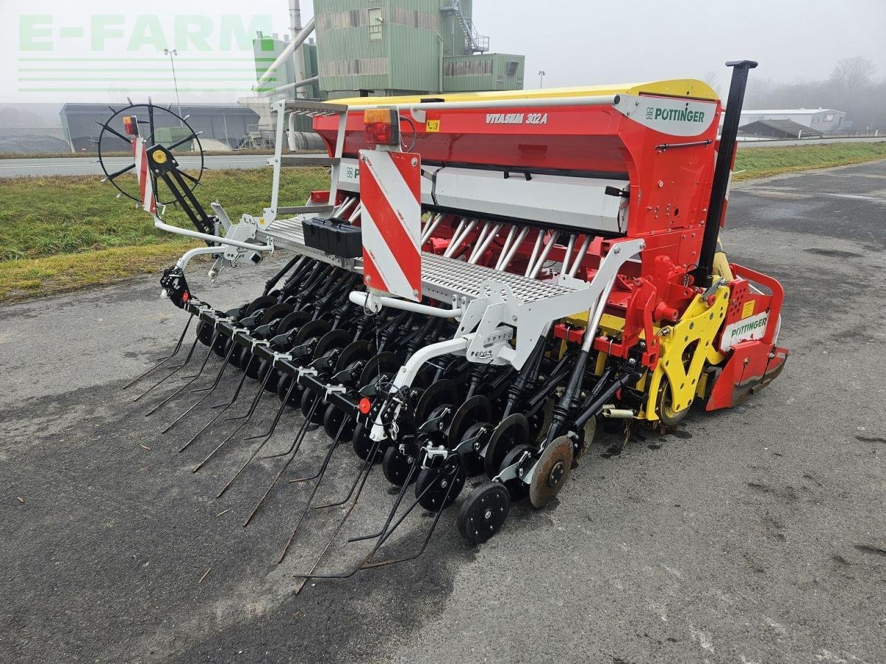 Drillmaschinenkombination tip Pöttinger lion 3002 + vitasem 302a, Gebrauchtmaschine in ILZ (Poză 5)