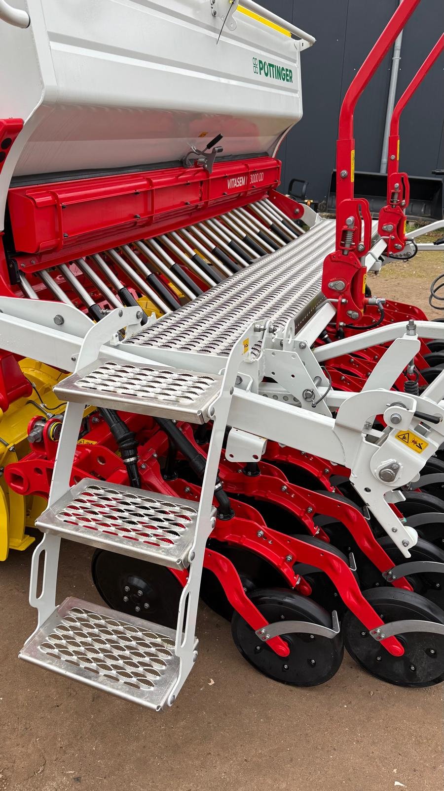 Drillmaschinenkombination del tipo Pöttinger Lion 3030 + Vitasem M3000DD, Neumaschine en Klempau (Imagen 7)