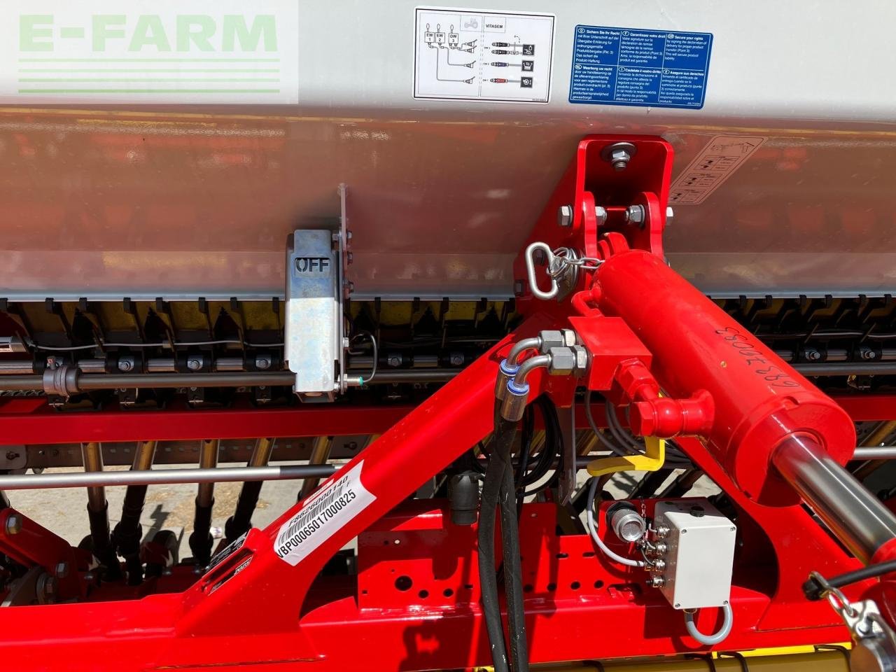 Drillmaschinenkombination типа Pöttinger LION 3040 + VITASEM M 3000 ADD, Gebrauchtmaschine в REDLHAM (Фотография 14)