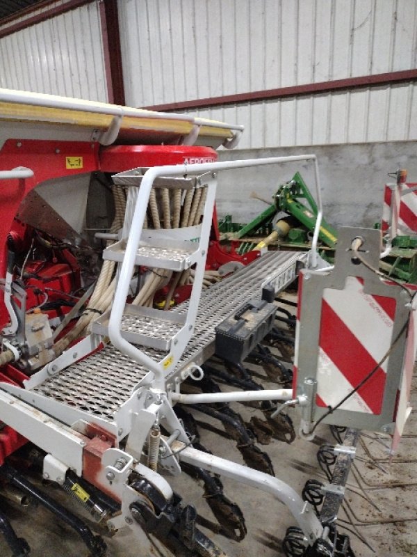 Drillmaschinenkombination tip Pöttinger SOCS, Gebrauchtmaschine in PUSEY (Poză 9)