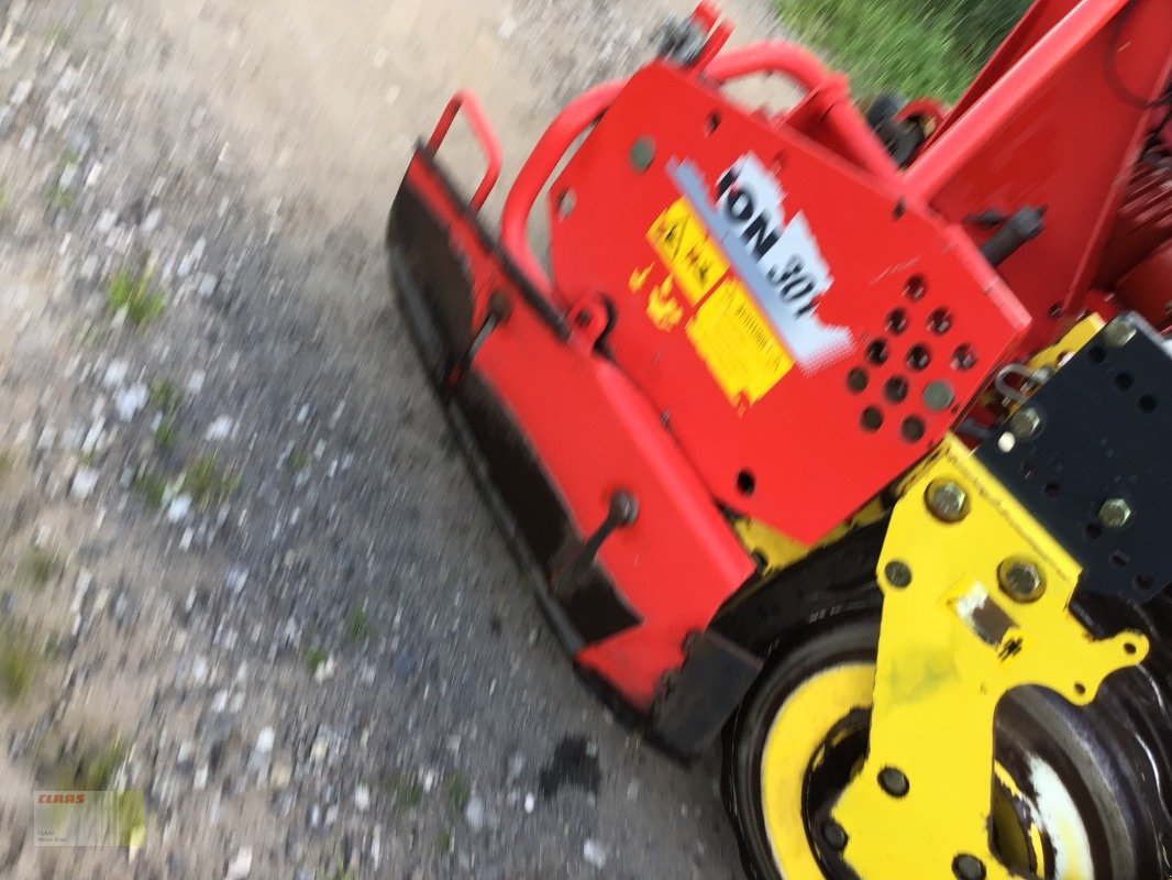 Drillmaschinenkombination of the type Pöttinger VITASEM 302 ADD mit LION 301, 24 Reihen/ 1.000 L., nur 1.150 ha !, Gebrauchtmaschine in Molbergen (Picture 7)