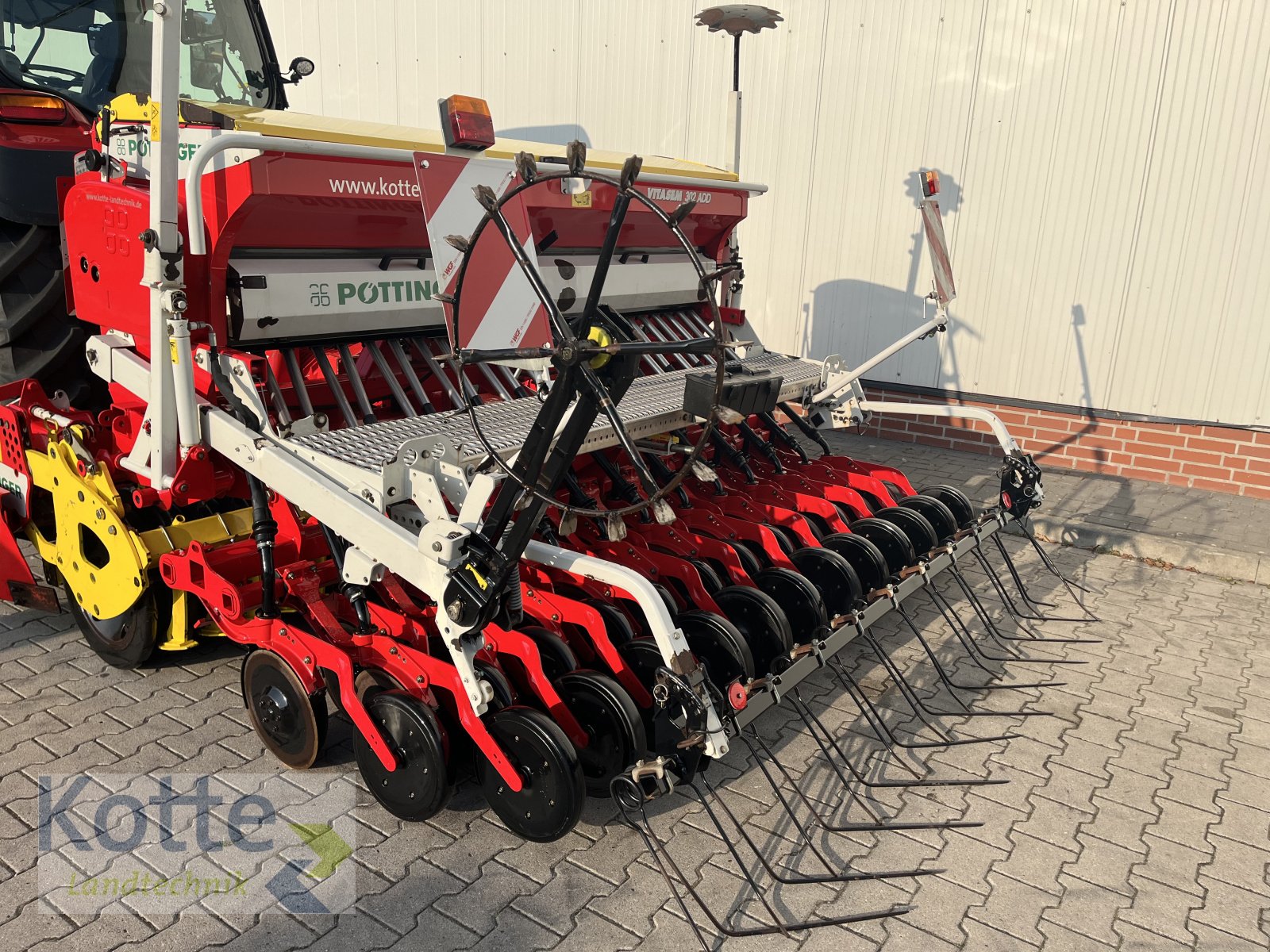 Drillmaschinenkombination типа Pöttinger Vitasem 302 ADD, Gebrauchtmaschine в Rieste (Фотография 2)