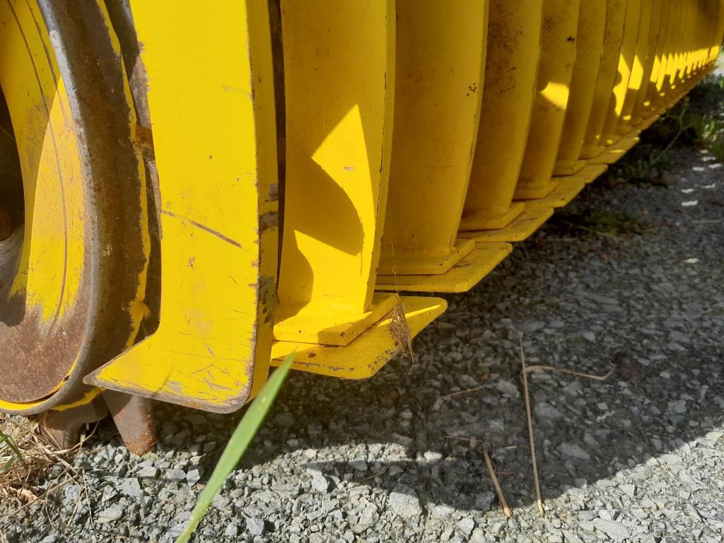 Drillmaschinenkombination des Typs Pöttinger VITASEMM A 4000, Gebrauchtmaschine in BAZOGES EN PAREDS (Bild 11)