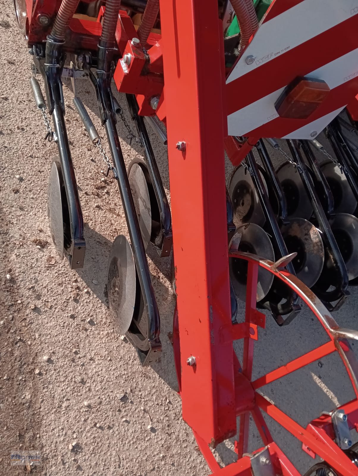 Drillmaschinenkombination of the type Regent Seedstar RS, Kernerwalze, pneumatisch, Gebrauchtmaschine in Massing (Picture 4)