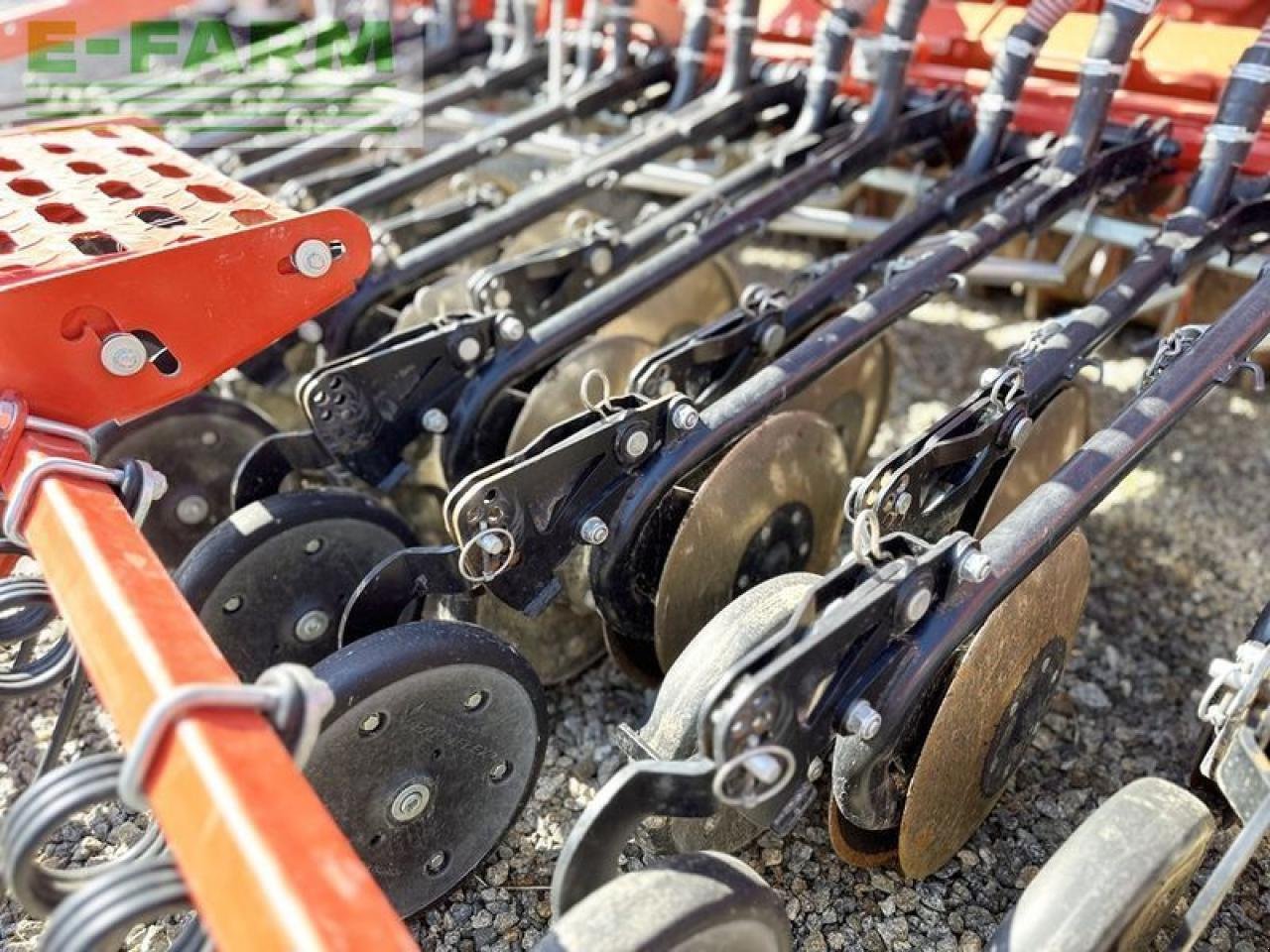 Drillmaschinenkombination typu Rotoland säkombination pneumatisch, Gebrauchtmaschine v SANKT MARIENKIRCHEN BEI SCHÄRDING (Obrázek 8)