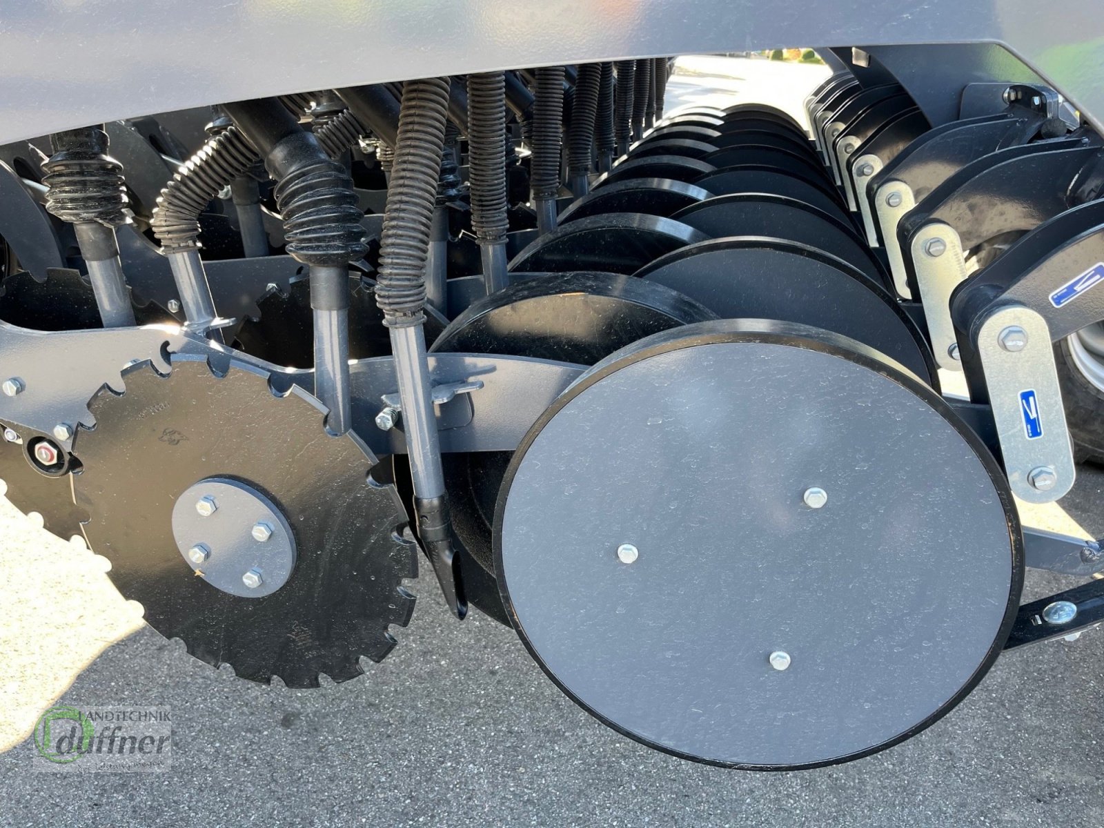 Drillmaschinenkombination of the type SKY Easydrill P 250 Fertisem, Neumaschine in Hohentengen (Picture 8)