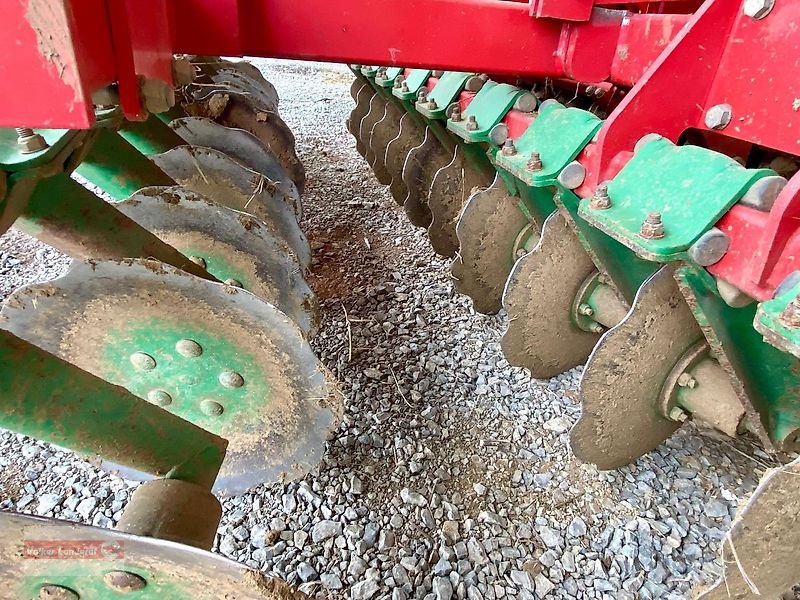 Drillmaschinenkombination del tipo Unia Amber 3000/3 Einscheibenschar Bestellkombination 3m Gebraucht, Gebrauchtmaschine en Ostheim/Rhön (Imagen 11)