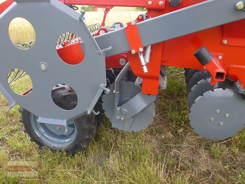 Drillmaschinenkombination du type Unia Amber 900/3 Einscheibenschar Bestellkombination 3 m 900 l, Neumaschine en Ostheim/Rhön (Photo 21)