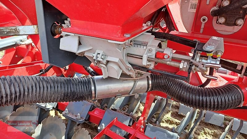 Drillmaschinenkombination du type Unia Fenix 1000/3 Drive Kurzscheibeneggen-Säkombination 3 m ISOBUS Steuerung, Neumaschine en Ostheim/Rhön (Photo 4)