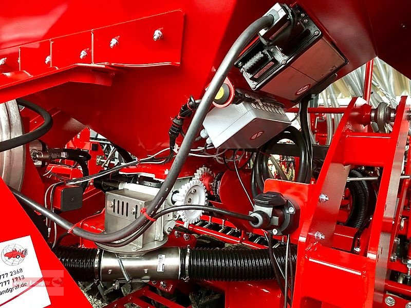 Drillmaschinenkombination du type Unia Fenix 1000/3 Drive Kurzscheibeneggen-Säkombination 3 m ISOBUS Steuerung, Neumaschine en Ostheim/Rhön (Photo 5)