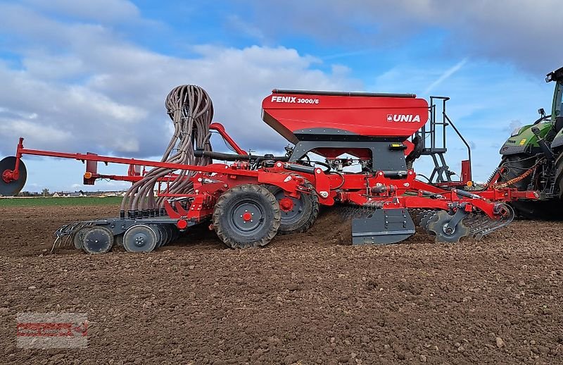 Drillmaschinenkombination of the type Unia FENIX 3000/6 Kurzscheibeneggen-Säkombination 6 m Doppelscheibenschar, Neumaschine in Ostheim/Rhön (Picture 3)