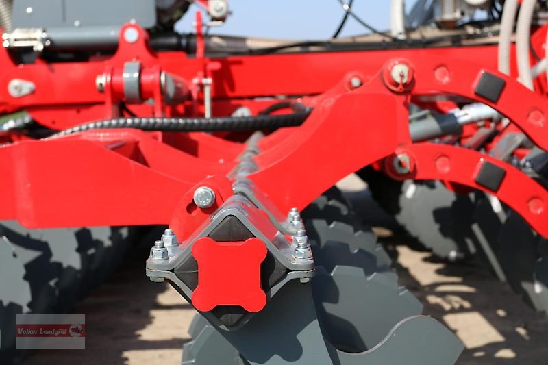 Drillmaschinenkombination del tipo Unia FENIX 3000/6 Kurzscheibeneggen-Säkombination 6 m Doppelscheibenschar, Neumaschine en Ostheim/Rhön (Imagen 21)