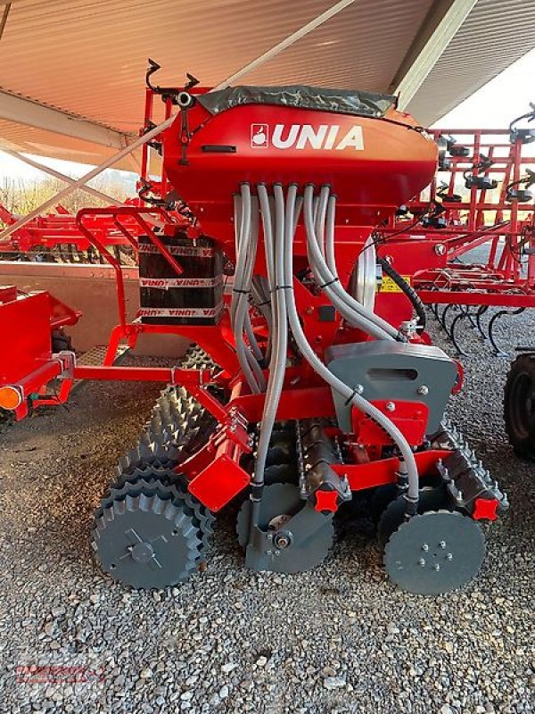 Drillmaschinenkombination of the type Unia Fenix G 1000/G 3 m Direktsaat-Maschine 9 cm Reihenabstand, Vorführmaschine in Ostheim/Rhön (Picture 9)