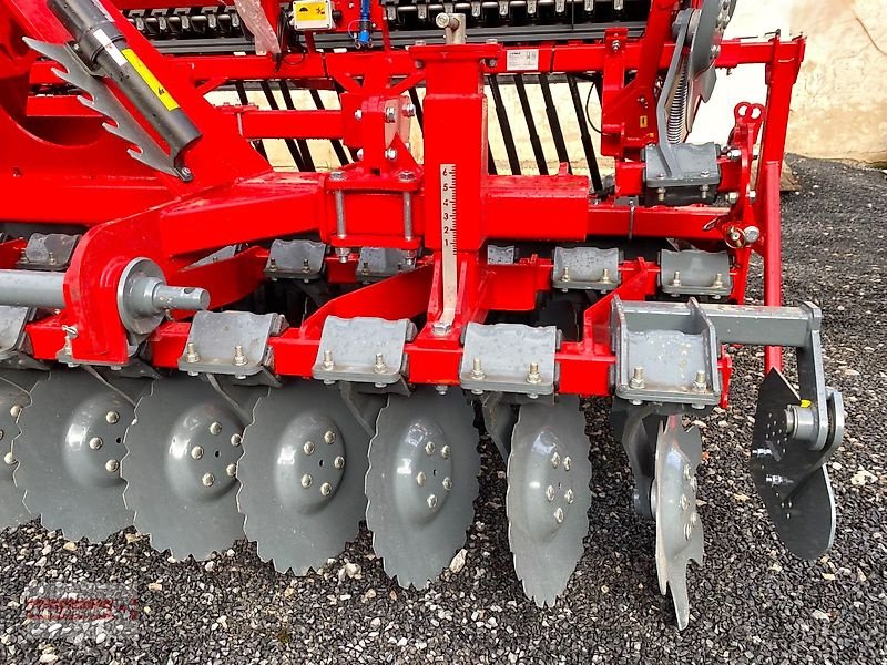 Drillmaschinenkombination tip Unia FM T700/3 D Bestellkombination Einscheibenschar Ø 300 mm 3 m 700 l, Neumaschine in Ostheim/Rhön (Poză 7)