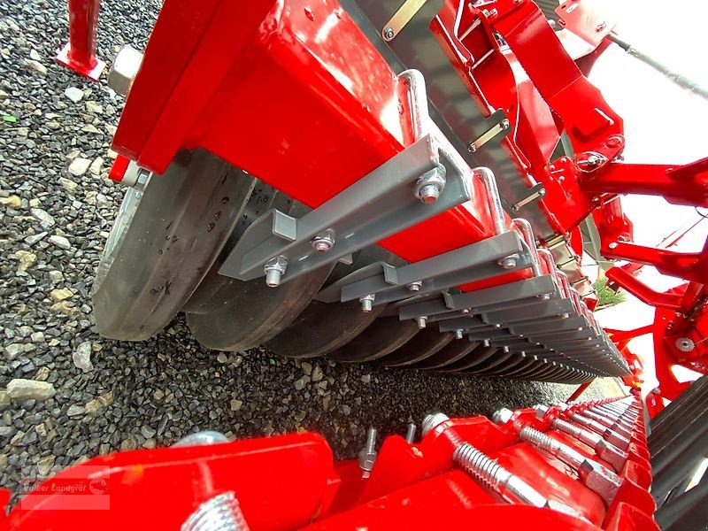 Drillmaschinenkombination tip Unia FM T700/3 D Bestellkombination Einscheibenschar Ø 300 mm 3 m 700 l, Neumaschine in Ostheim/Rhön (Poză 16)