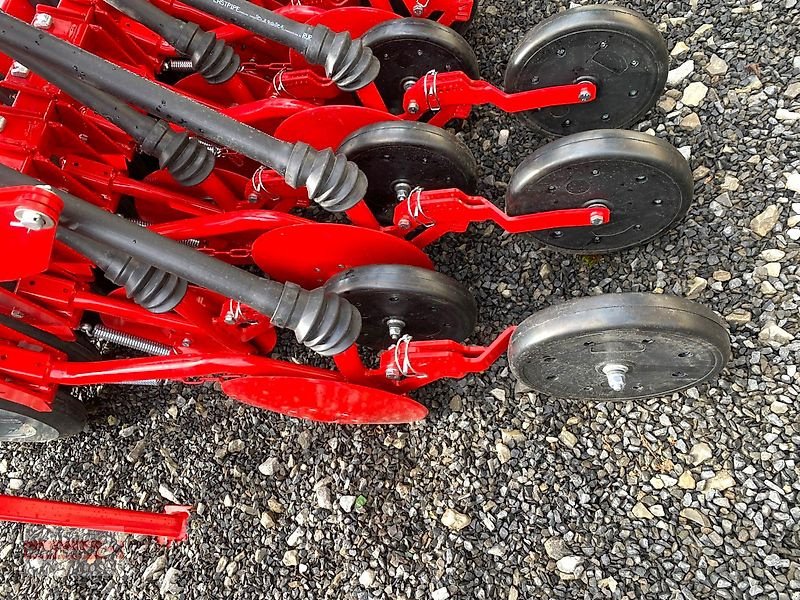 Drillmaschinenkombination del tipo Unia FM T700/3 D Bestellkombination Einscheibenschar Ø 300 mm 3 m 700 l, Neumaschine en Ostheim/Rhön (Imagen 11)