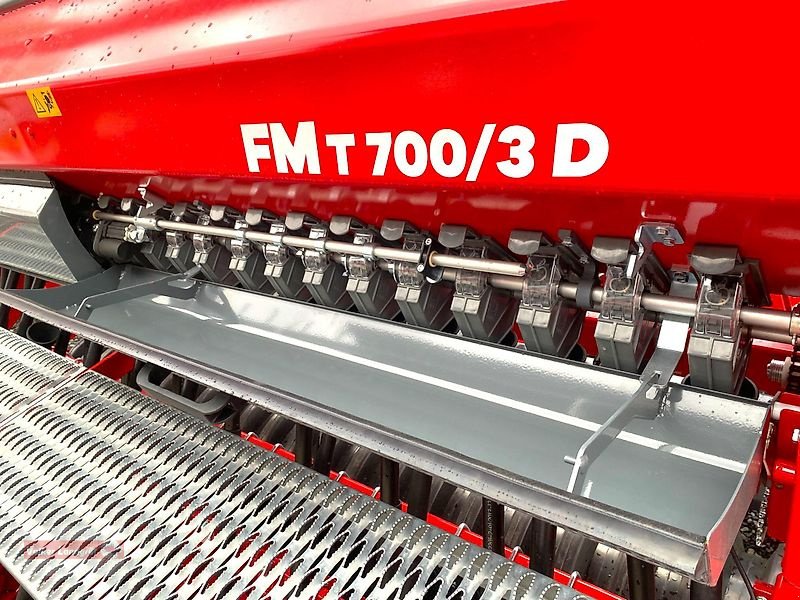 Drillmaschinenkombination del tipo Unia FM T700/3 D Bestellkombination Einscheibenschar Ø 300 mm 3 m 700 l, Neumaschine en Ostheim/Rhön (Imagen 19)