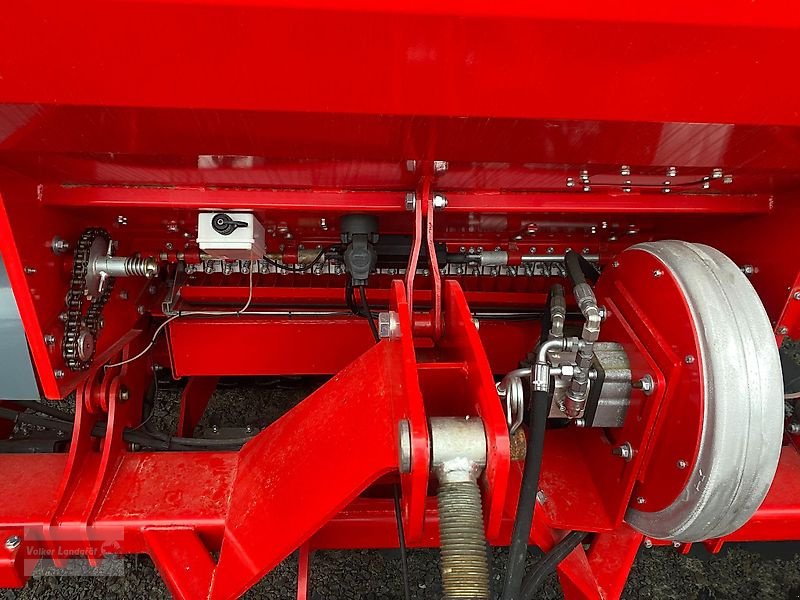 Drillmaschinenkombination des Typs Unia FS 1500/3 Drive Drillmaschine mit Kurzscheibenegge, Neumaschine in Ostheim/Rhön (Bild 7)