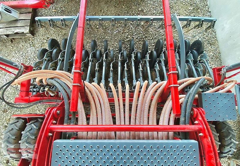 Drillmaschinenkombination of the type Unia FS T 1000/3 Drive Drillmaschine mit Kurzscheibenegge 1000 L 3 m, Gebrauchtmaschine in Ostheim/Rhön (Picture 9)