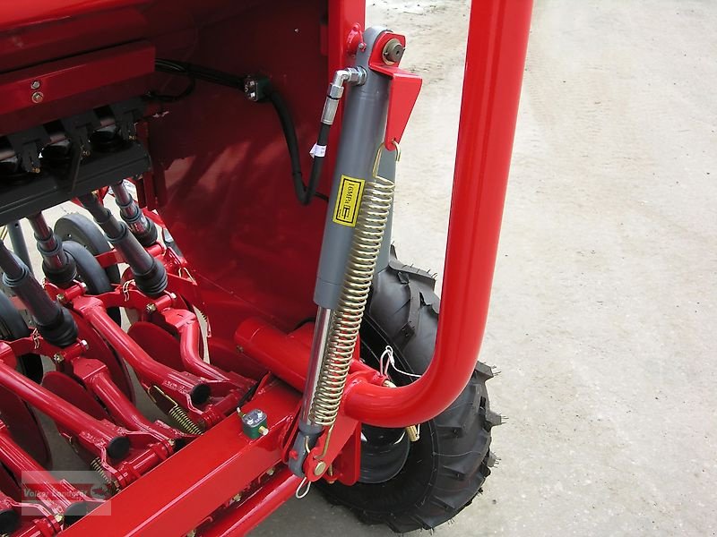 Drillmaschinenkombination del tipo Unia Polonez 550/3D Premium Doppelscheibenschar-Sämaschine 3 m 550 l Vollausstattung, Neumaschine en Ostheim/Rhön (Imagen 21)