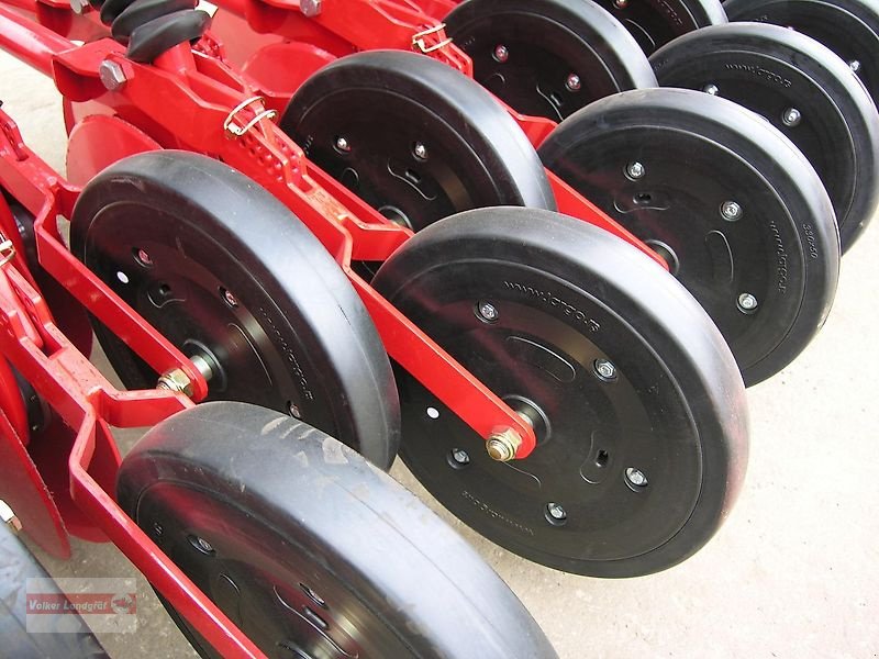 Drillmaschinenkombination of the type Unia Polonez 550/3D Premium Doppelscheibenschar-Sämaschine 3m 550l Vollausstattung, Neumaschine in Ostheim/Rhön (Picture 12)