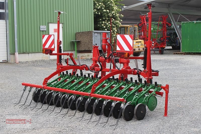 Drillmaschinenkombination typu Unia Säschiene 3 m Doppelscheibenschar Shell Dreipunktanbau, Neumaschine w Ostheim/Rhön (Zdjęcie 1)