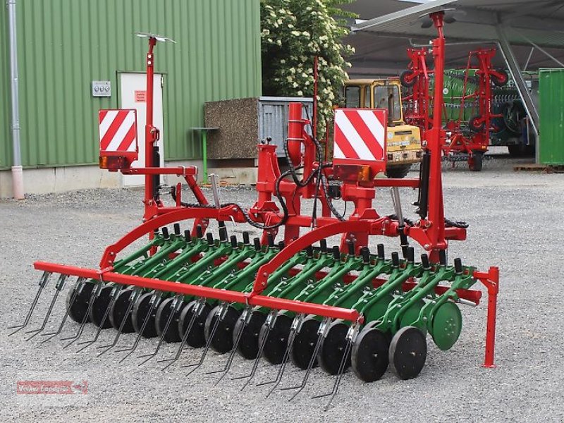 Drillmaschinenkombination typu Unia Säschiene 3 m Doppelscheibenschar Shell Dreipunktanbau, Neumaschine w Ostheim/Rhön (Zdjęcie 1)