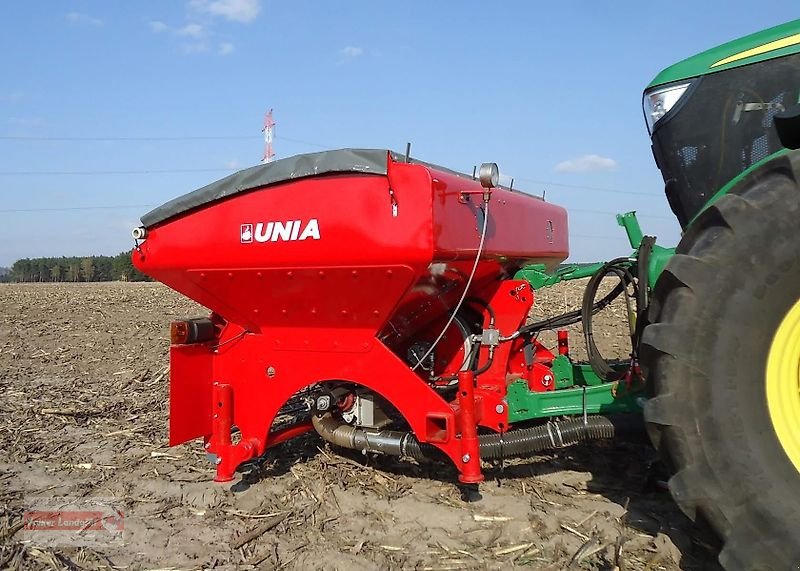 Drillmaschinenkombination del tipo Unia USF 1600/2 Fronttank 2200 l Isobus Saatguttank Düngertank, Neumaschine en Ostheim/Rhön (Imagen 4)