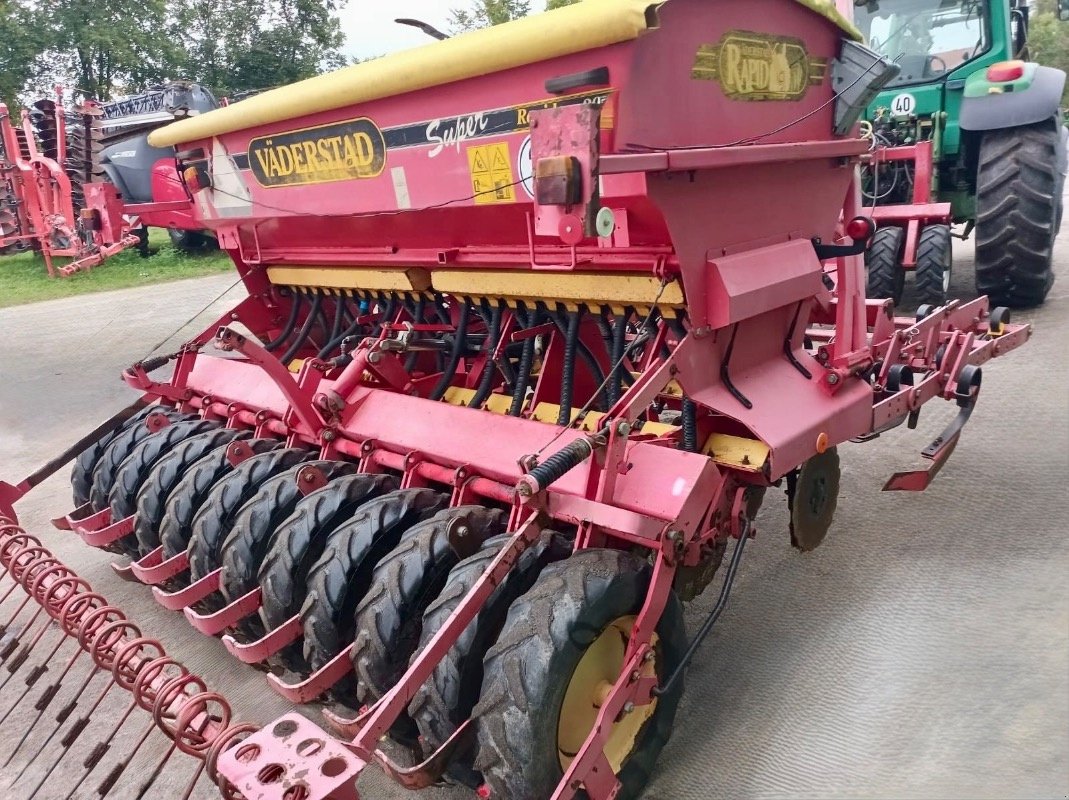 Drillmaschinenkombination of the type Väderstad Rapid 300S Super Agrilla, Gebrauchtmaschine in Liebenwalde (Picture 3)