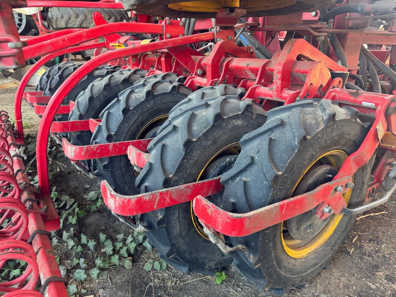 Drillmaschinenkombination Türe ait Väderstad RAPID 400 S, Gebrauchtmaschine içinde Könnern (resim 4)