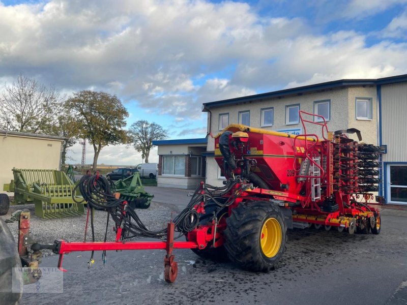 Drillmaschinenkombination del tipo Väderstad Rapid 600 J, Gebrauchtmaschine en Pragsdorf