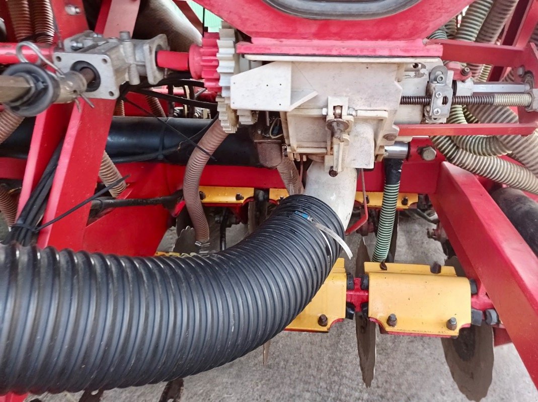 Drillmaschinenkombination του τύπου Väderstad Rapid RD 600F Agrilla, Gebrauchtmaschine σε Liebenwalde (Φωτογραφία 14)