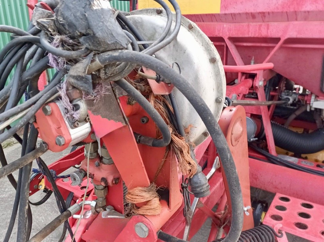 Drillmaschinenkombination του τύπου Väderstad Rapid RD 600F Agrilla, Gebrauchtmaschine σε Liebenwalde (Φωτογραφία 16)