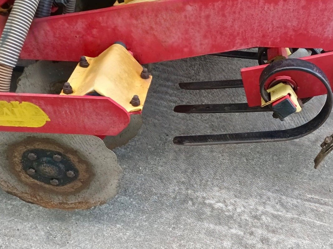 Drillmaschinenkombination του τύπου Väderstad Rapid RD 600F Agrilla, Gebrauchtmaschine σε Liebenwalde (Φωτογραφία 9)