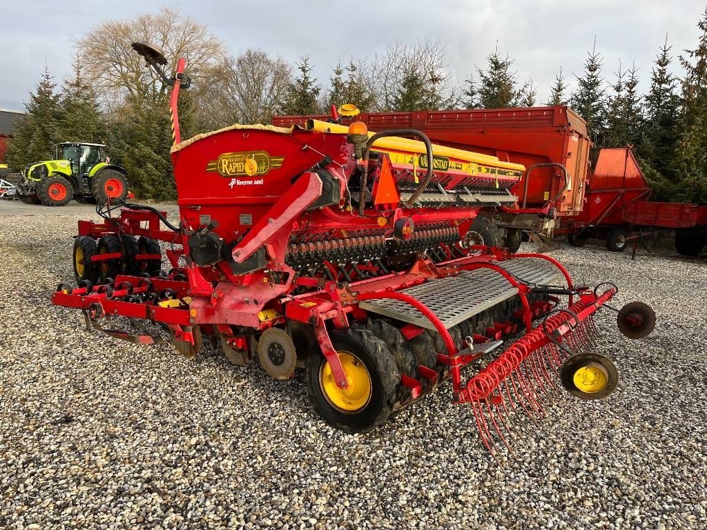 Drillmaschinenkombination del tipo Väderstad Rapid400C, Gebrauchtmaschine In Mern (Immagine 3)