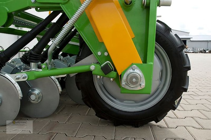 Drillmaschinenkombination des Typs Vemac Bomet Drillmaschine 250cm 270cm 300cm Sämaschine Reihensämaschine NEU, Neumaschine in Sülzetal OT Osterweddingen (Bild 10)