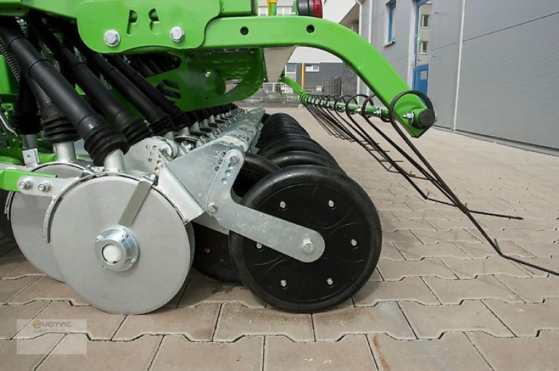 Drillmaschinenkombination des Typs Vemac Bomet Drillmaschine 250cm 270cm 300cm Sämaschine Reihensämaschine NEU, Neumaschine in Sülzetal OT Osterweddingen (Bild 9)