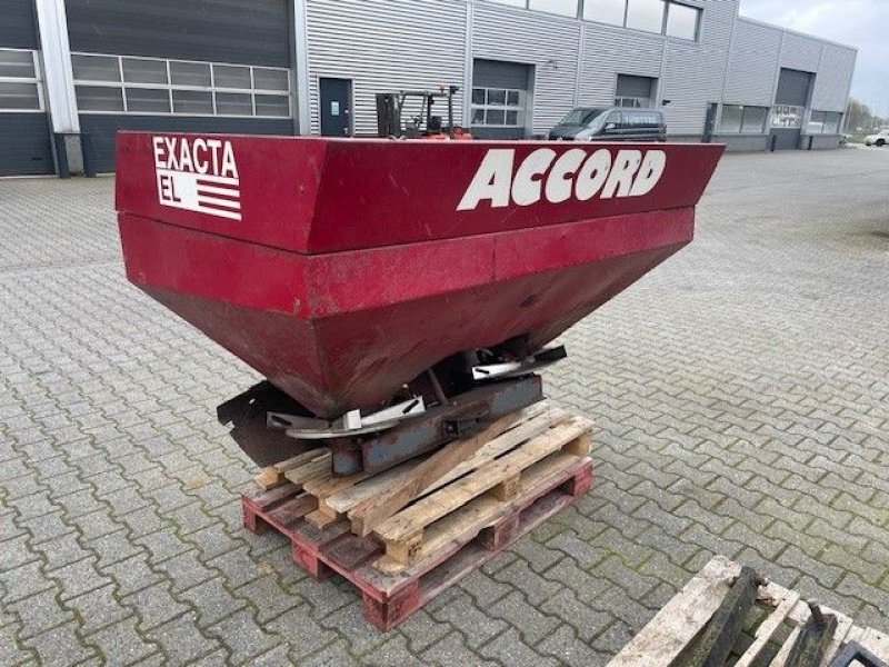 Düngerstreuer des Typs Accord Exacta-EL kunstmeststrooier, Gebrauchtmaschine in Roermond (Bild 3)
