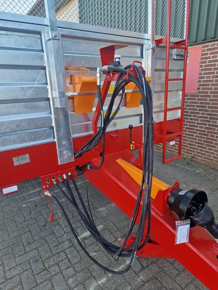 Düngerstreuer des Typs AGM Meststrooier 8 ton - Nieuw, Neumaschine in Goudriaan (Bild 7)