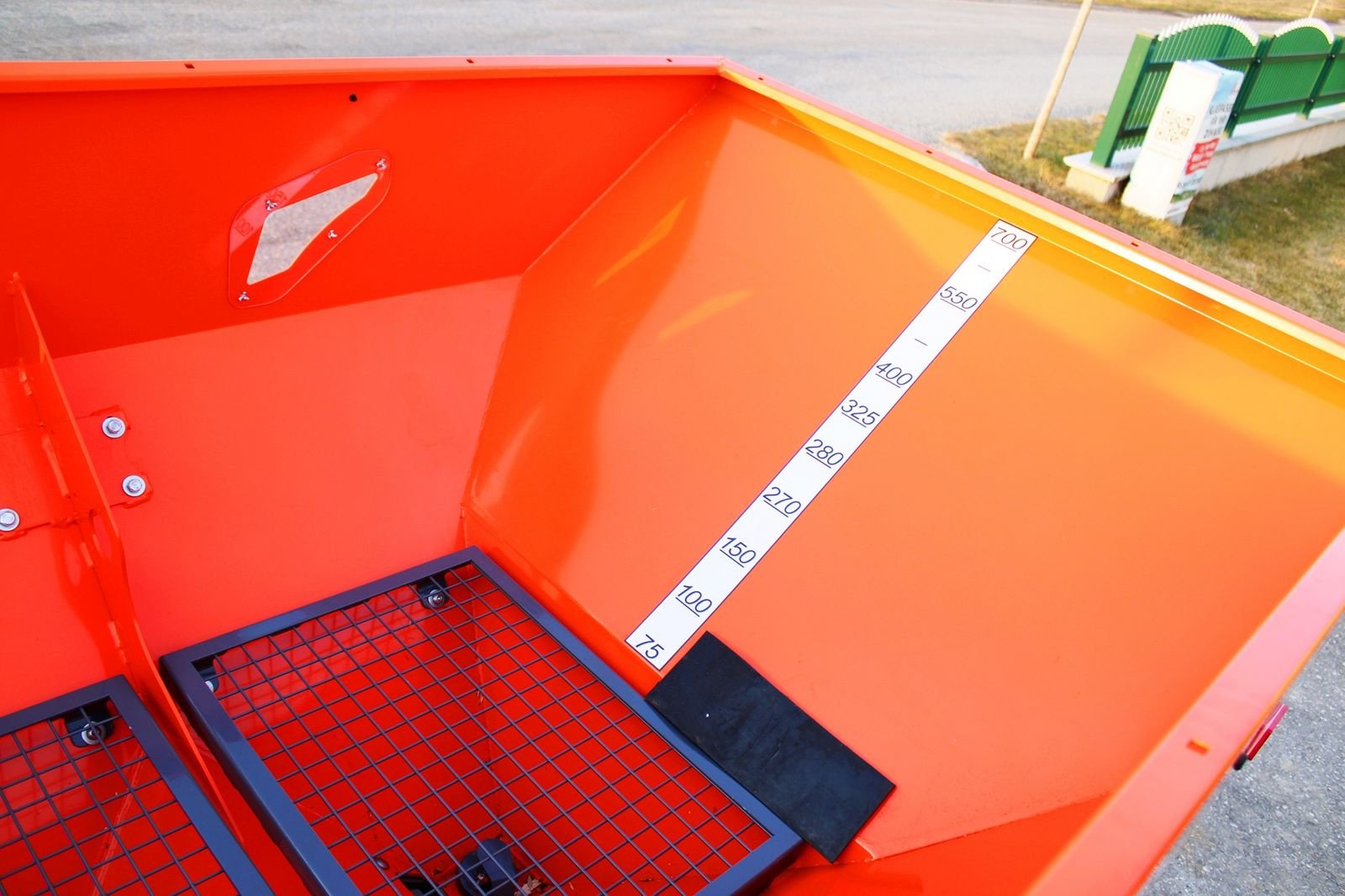 Düngerstreuer typu agrex TMY 850 Düngerstreuer, Neumaschine w Neukirchen am Walde  (Zdjęcie 8)