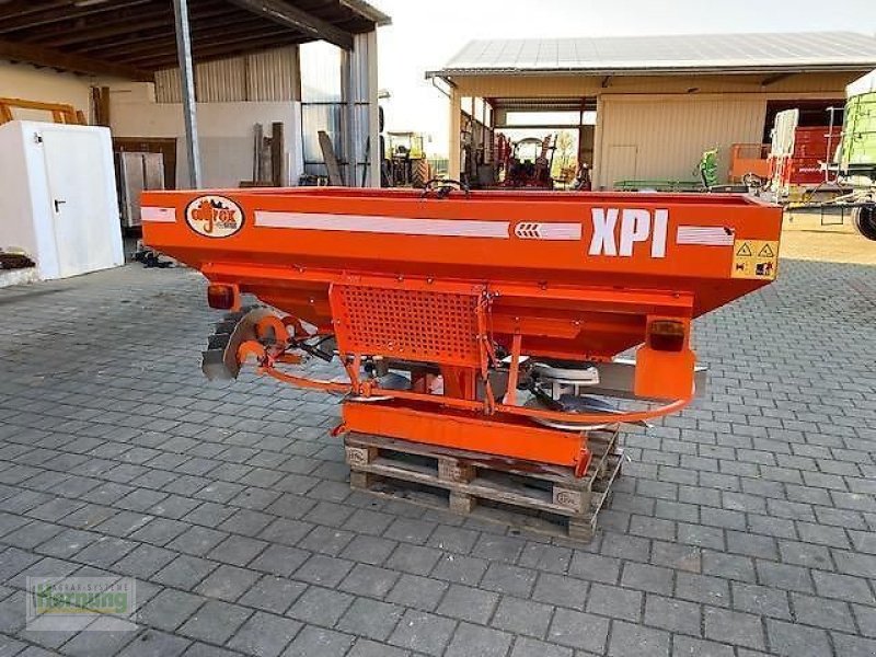 Düngerstreuer des Typs agrex XPI 1500, Gebrauchtmaschine in Unterschneidheim-Zöbingen (Bild 1)