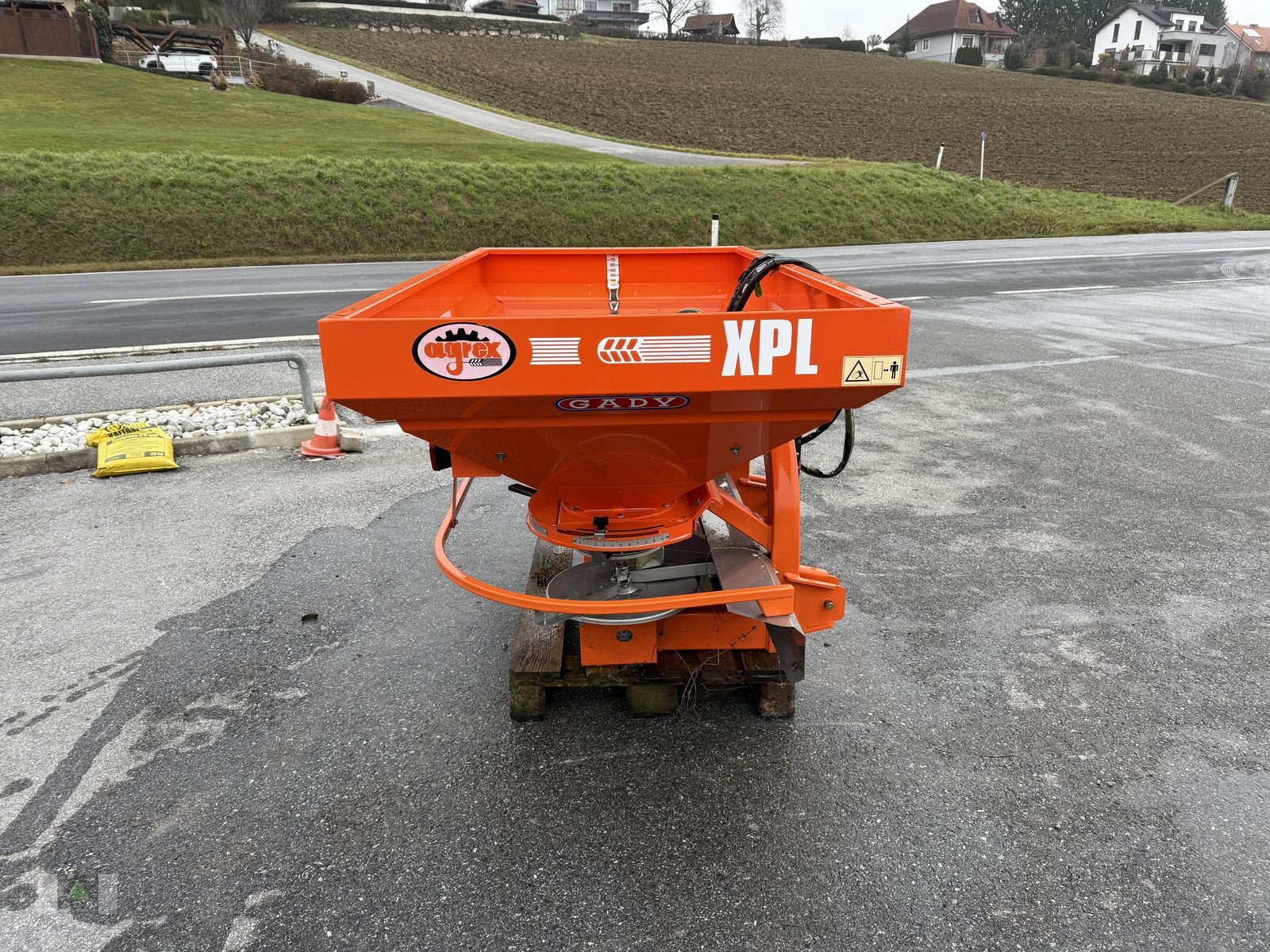 Düngerstreuer Türe ait agrex XPL 800, Gebrauchtmaschine içinde Markt Hartmannsdorf (resim 2)