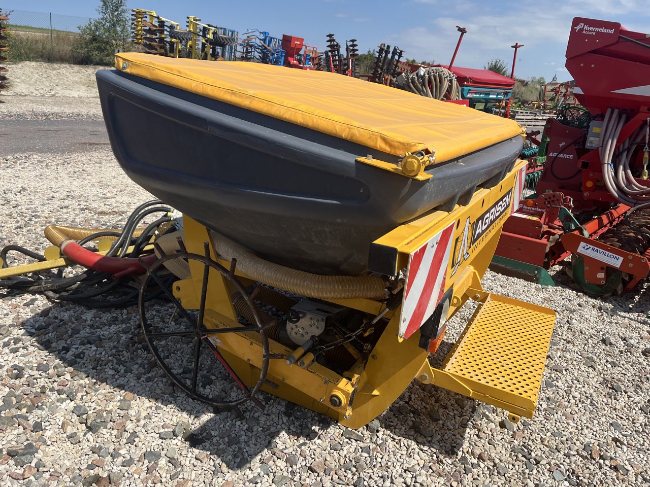 Düngerstreuer tip Agrisem DSF 1500, Gebrauchtmaschine in VERT TOULON (Poză 2)