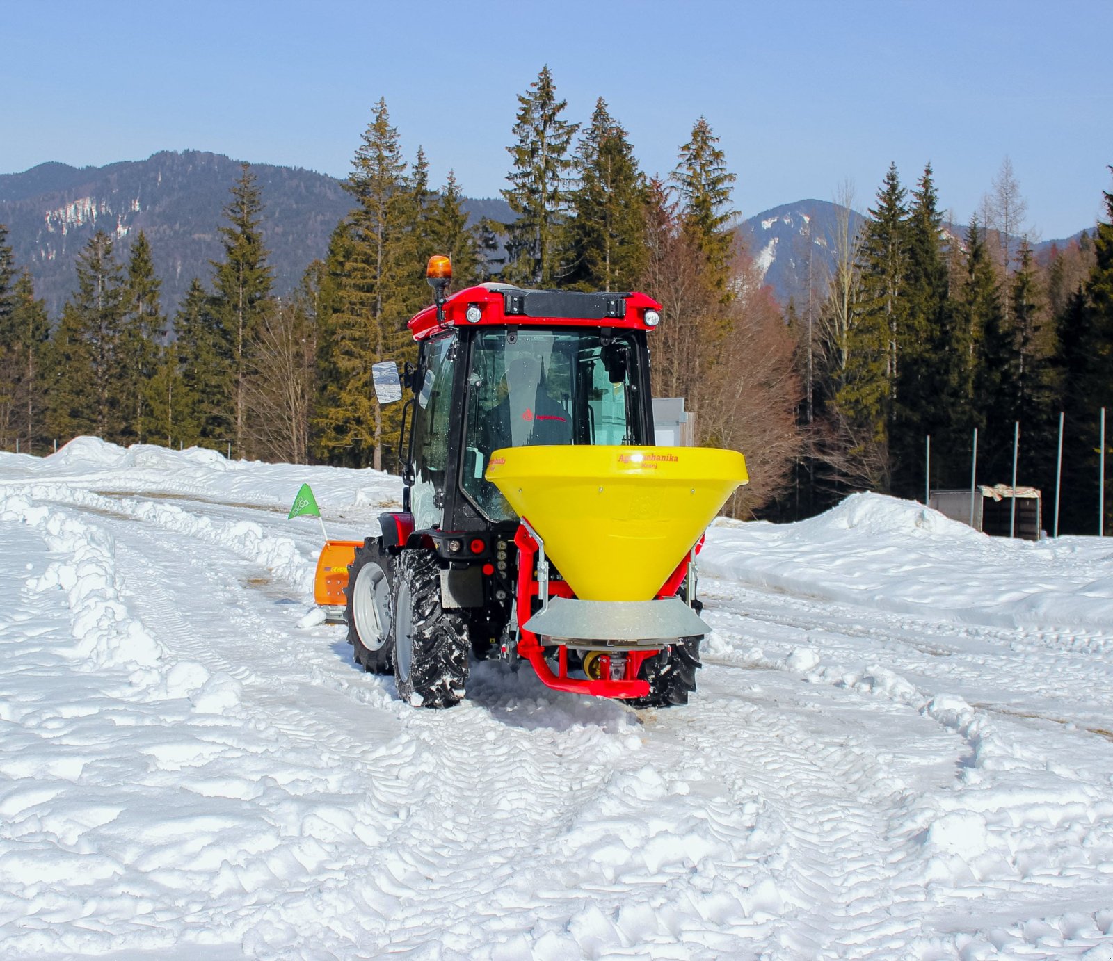 Düngerstreuer des Typs Agromehanika AG 400 K, Neumaschine in Rudersdorf (Bild 3)