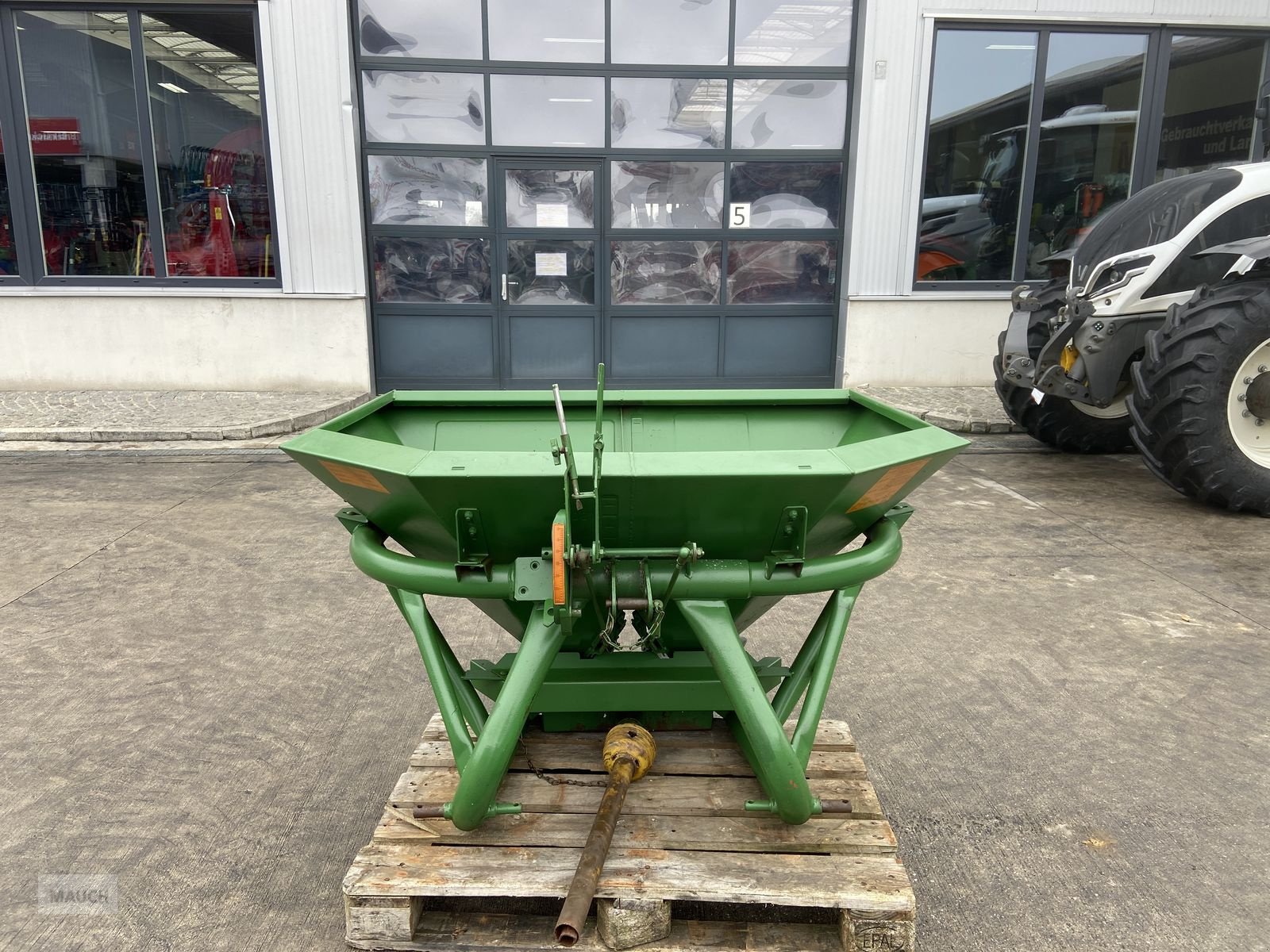 Düngerstreuer van het type Amazone Amazone ZA-F 602, Gebrauchtmaschine in Burgkirchen (Foto 2)