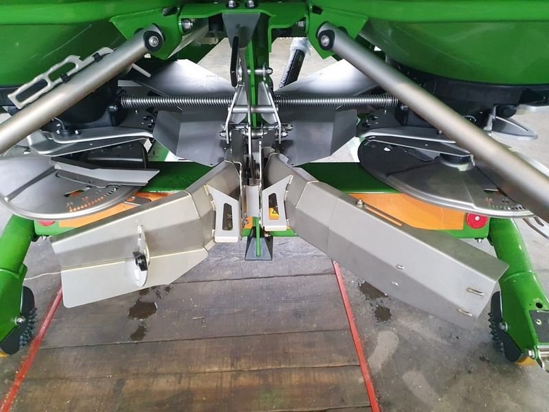 Düngerstreuer des Typs Amazone Beet-und Grenzstreuschirm für ZA-V / ZA-TS, Neumaschine in St. Marienkirchen (Bild 2)