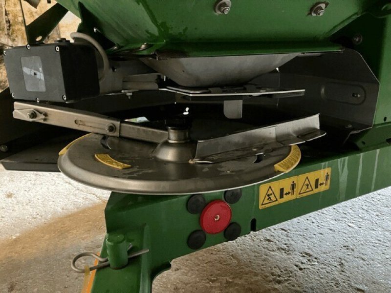 Düngerstreuer tip Amazone DISTRIBUTEUR D'ENGRAIS ZAM, Gebrauchtmaschine in Hauteroche (Poză 6)