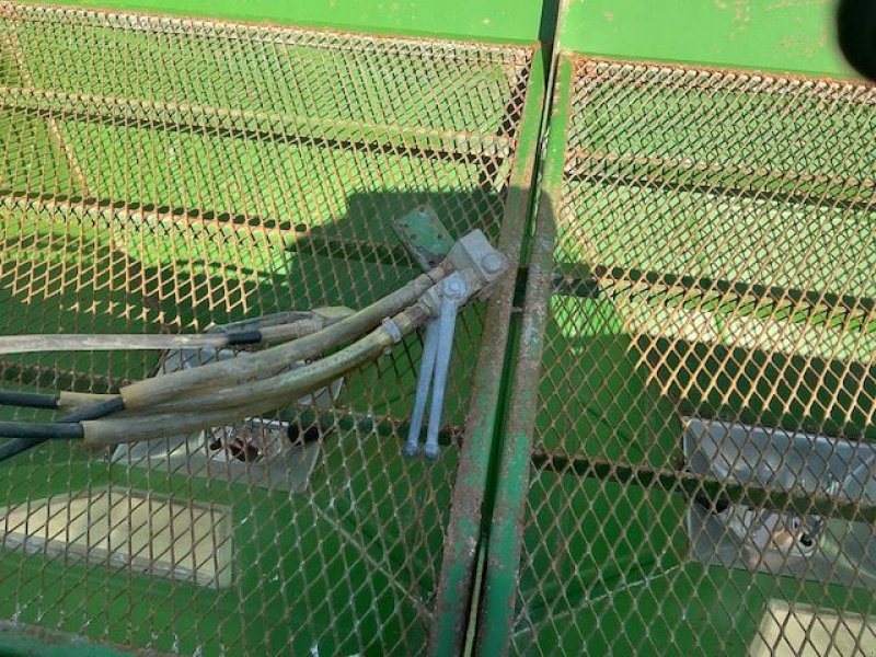 Düngerstreuer des Typs Amazone PRETIX1500, Gebrauchtmaschine in les hayons (Bild 3)