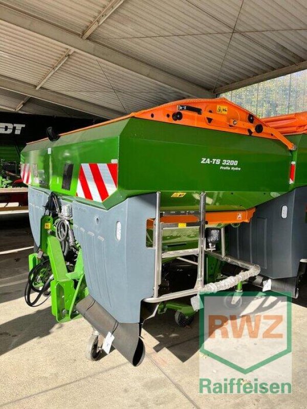 Düngerstreuer des Typs Amazone VF-Streuer  ZA-TS 3200 Profis Hydro, Ausstellungsmaschine in Rommerskirchen (Bild 1)