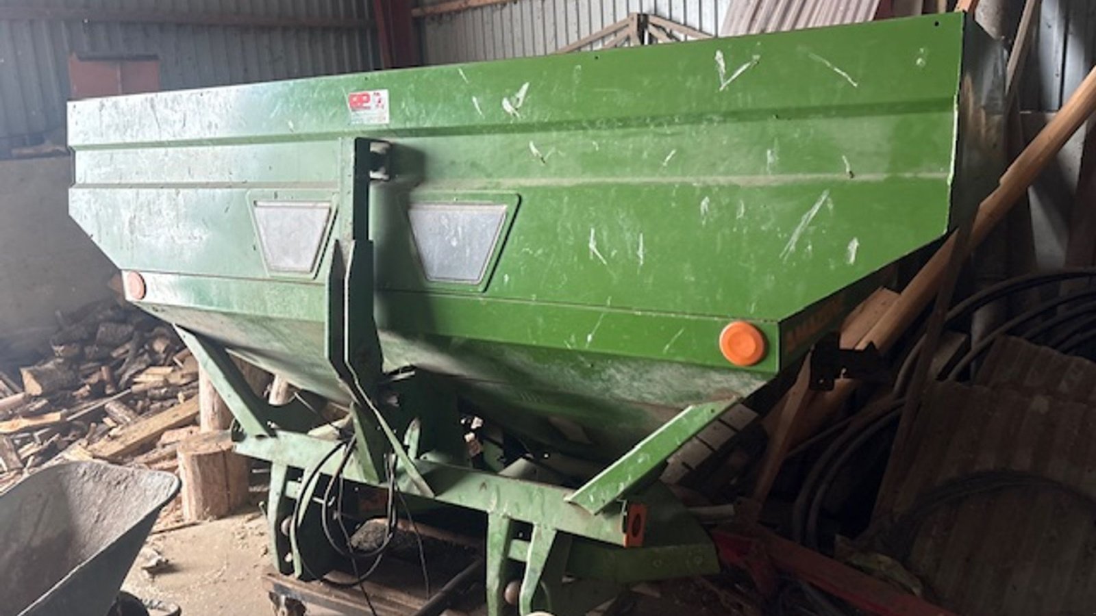 Düngerstreuer типа Amazone ZA-M 1000 M OVERBYGNING, Gebrauchtmaschine в Dronninglund (Фотография 1)